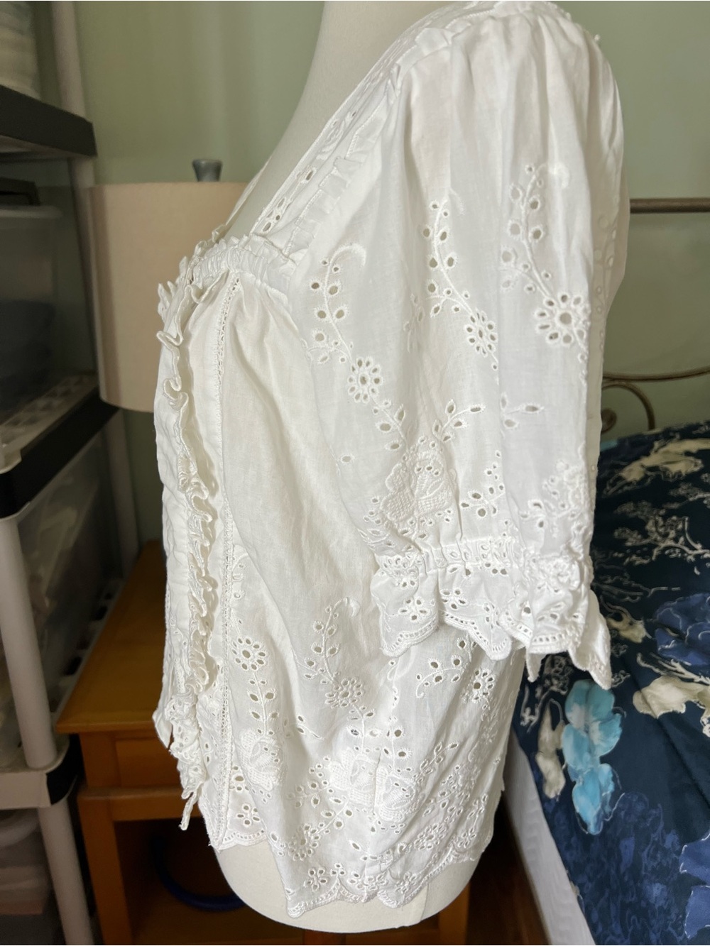 Jennifer & Grace White Eyelet Medium Lace Button-Front Women's 100% Cotton Top - Picture 10 of 15